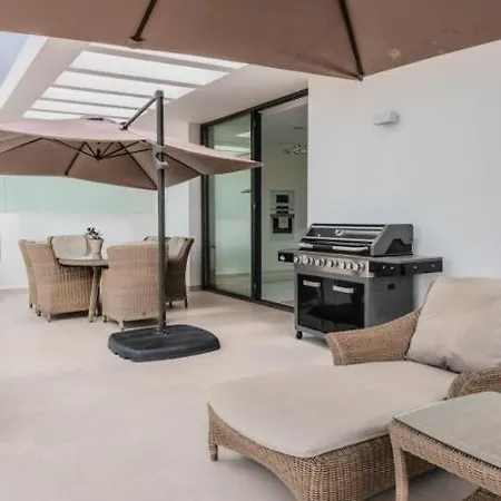 Cataleya Penthouse - Ideal For Golf Enthusiasts * Estepona