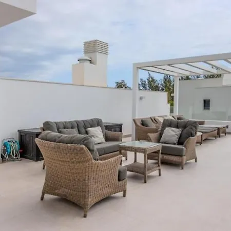 Cataleya Penthouse - Ideal For Golf Enthusiasts